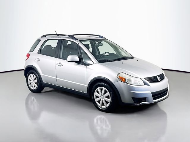 Used 2010 Suzuki SX4 AWD Hatchback image 2