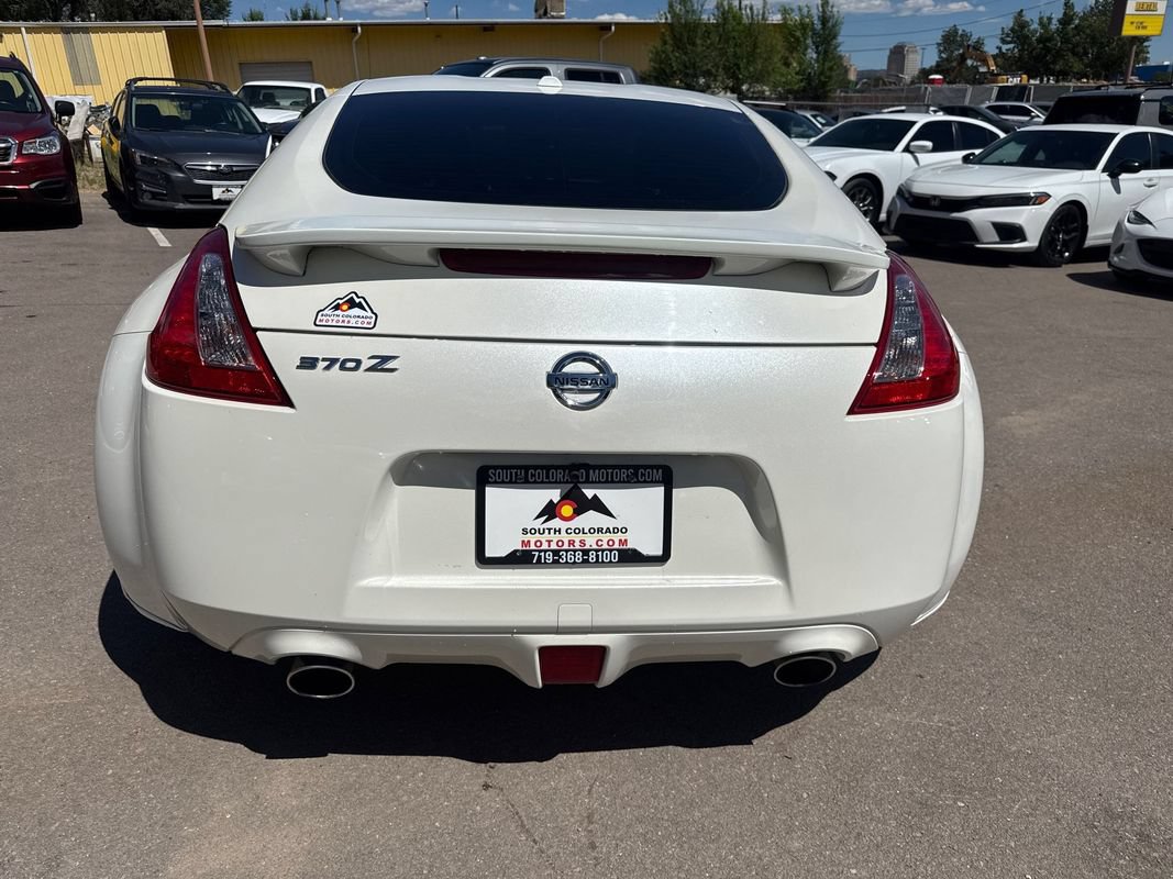 Used 2013 Nissan 370Z Touring RWD image 6
