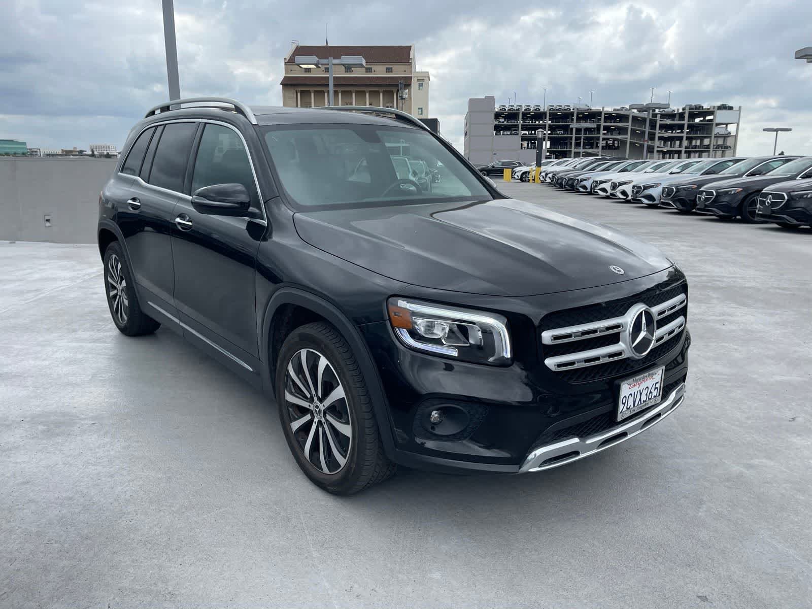 Used 2022 Mercedes-Benz GLB 250 image 2