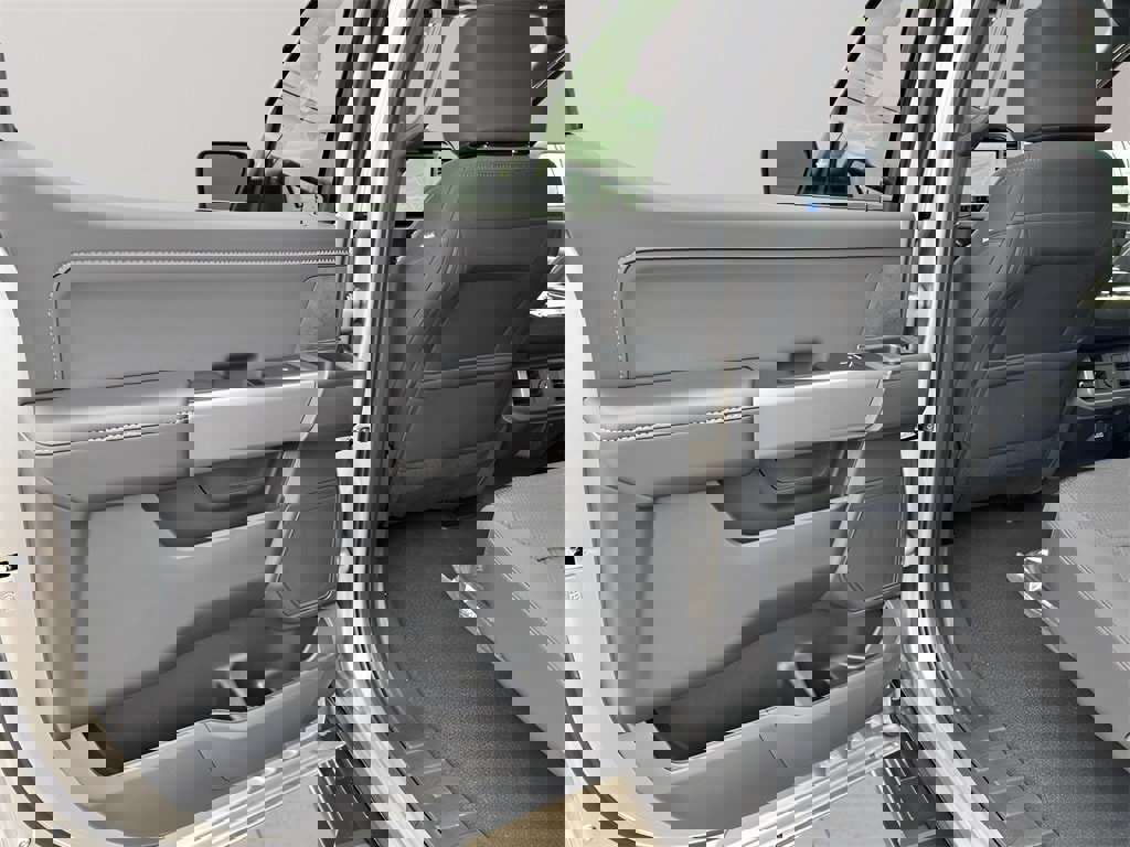 New 2025 Ford F150 XLT w/ Equipment Group 302A MID image 32