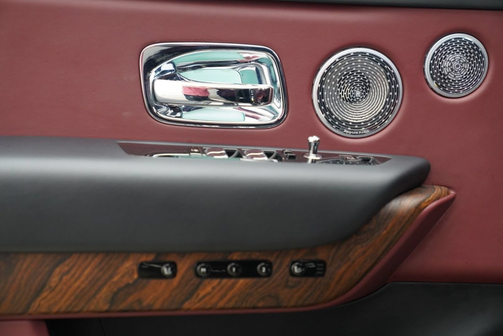 Certified 2020 Rolls-Royce Cullinan AWD/4WD image 16