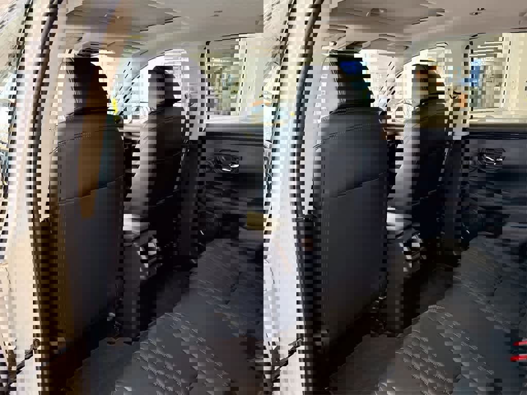 Certified 2024 Honda HR-V EX-L image 18