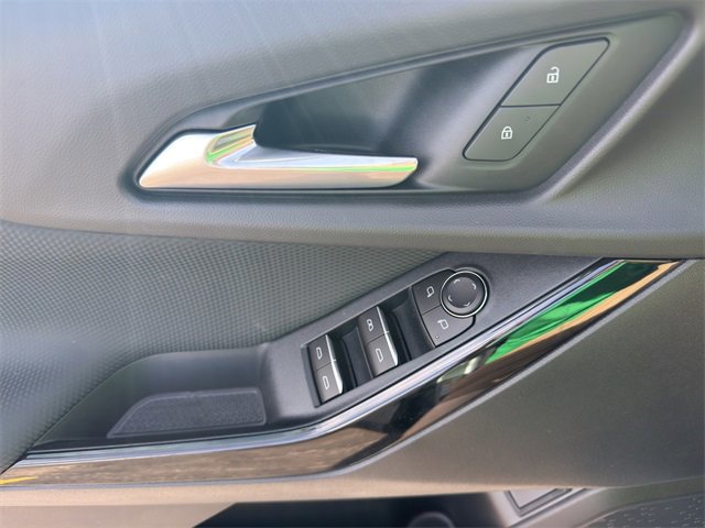 New 2026 Chevrolet Equinox RS w/ LPO, Floor Liner Package image 11