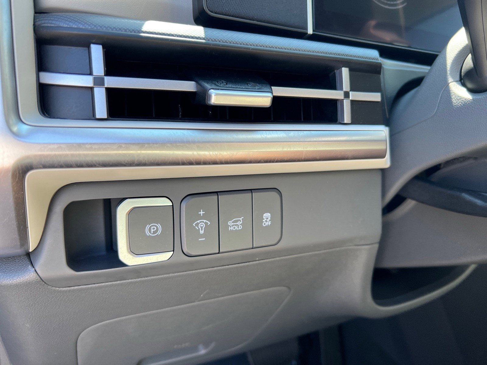 Used 2024 Hyundai Santa Fe SEL image 36