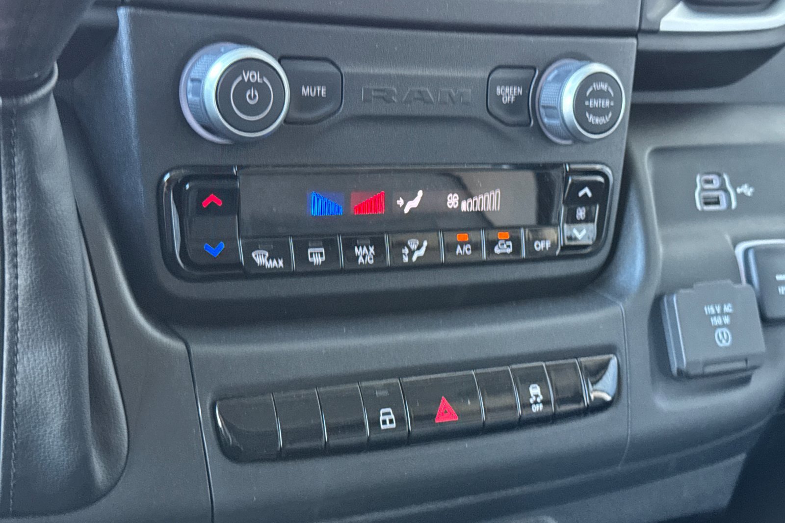 New 2026 RAM ProMaster 2500 w/ Quick Order Package 22G SLT image 18