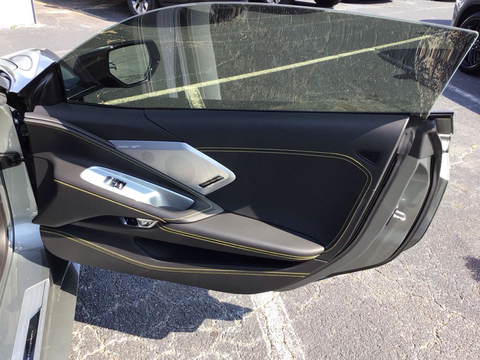 Used 2022 Chevrolet Corvette Stingray Premium Cpe w/ Z51 Performance Package RWD image 7