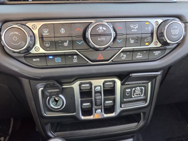 Used 2025 Jeep Wrangler Unlimited Sahara w/ Safety Group AWD/4WD image 28