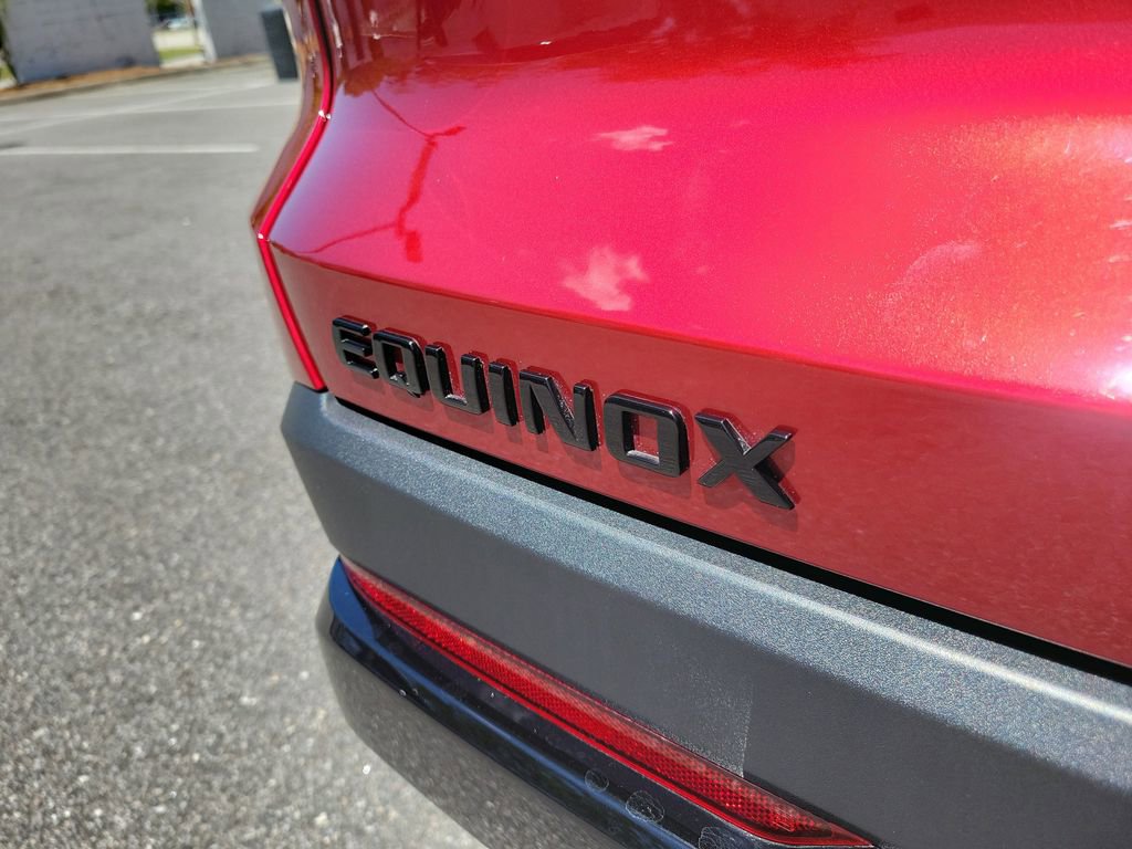 Used 2025 Chevrolet Equinox RS w/ Safety and Technology Package image 9