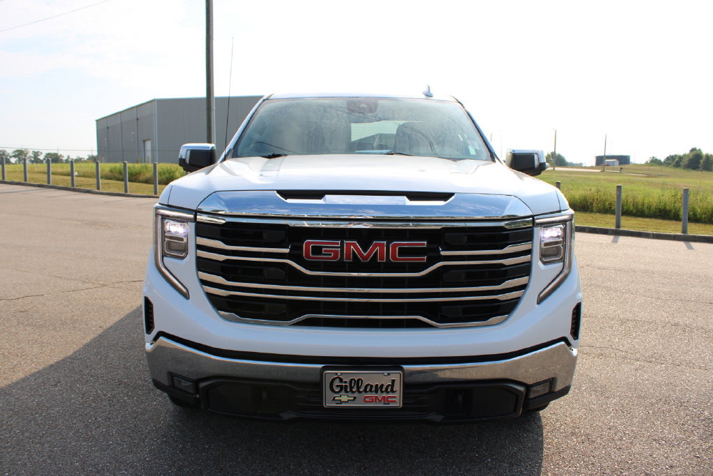 Used 2025 GMC Sierra 1500 SLT RWD image 3