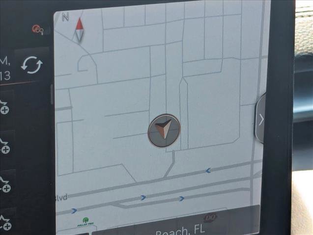 Used 2022 Genesis G70 2.0T w/ Prestige Package image 13