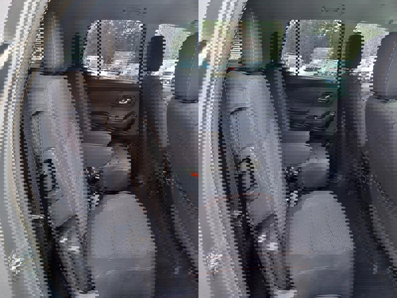 Used 2018 Chevrolet Traverse LT image 18