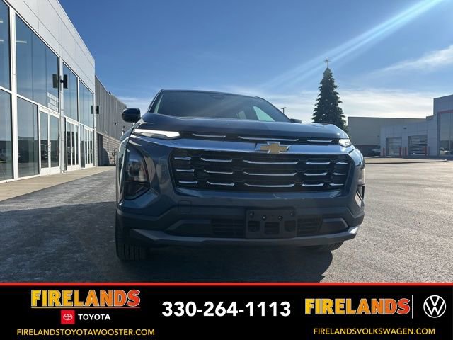 Used 2025 Chevrolet Equinox LT image 2