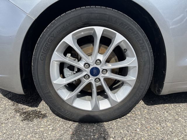 Certified 2020 Ford Fusion SE image 50