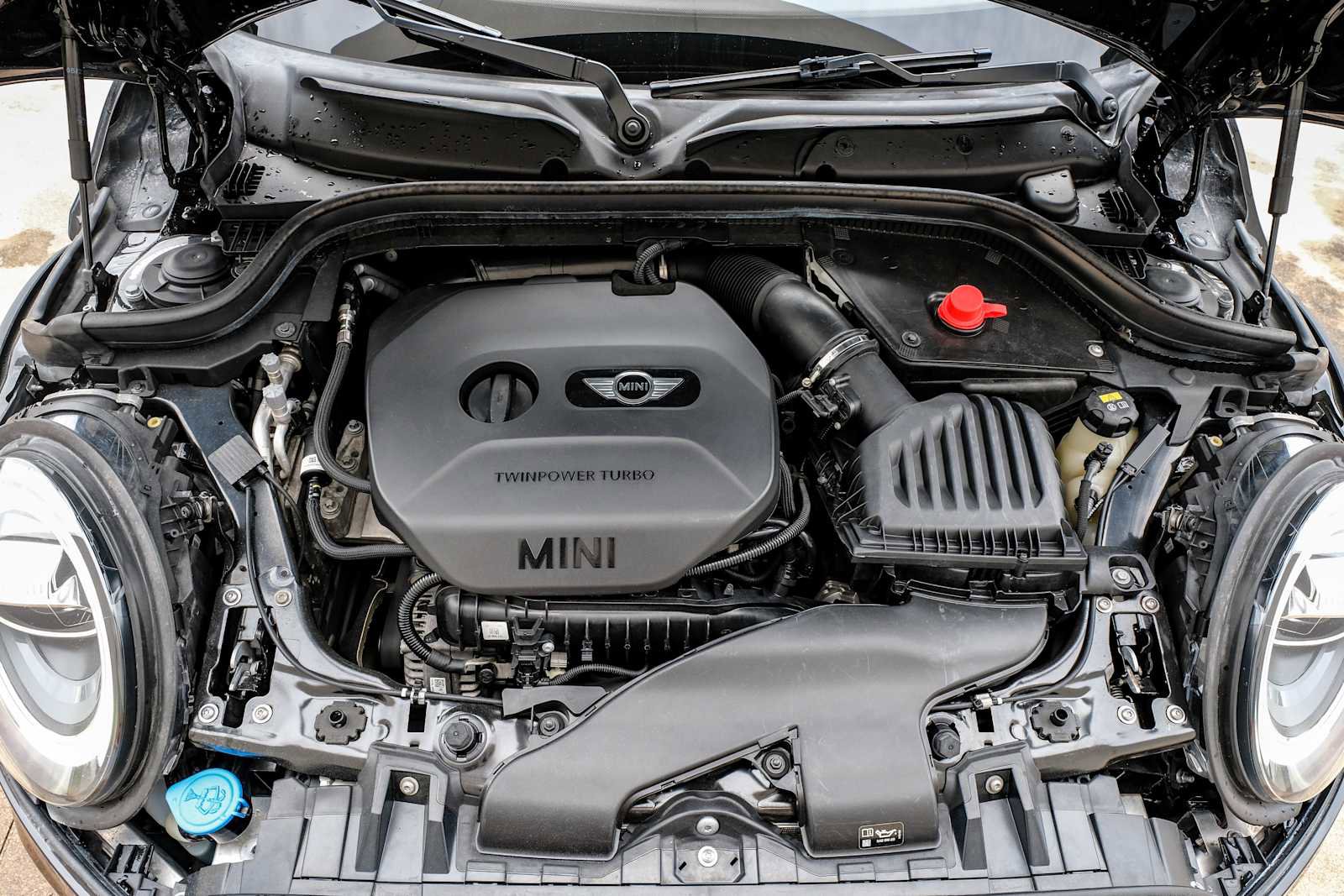 Used 2019 MINI Cooper 4-Door Hardtop image 51