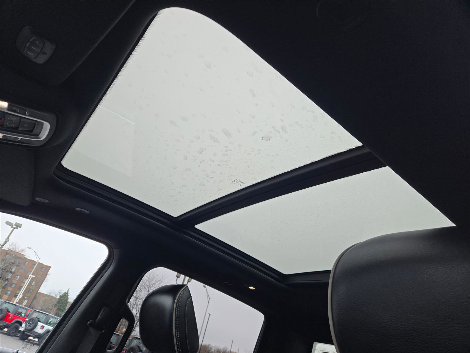 Certified 2021 RAM 1500 Limited w/ Body Color Bumper Group image 32