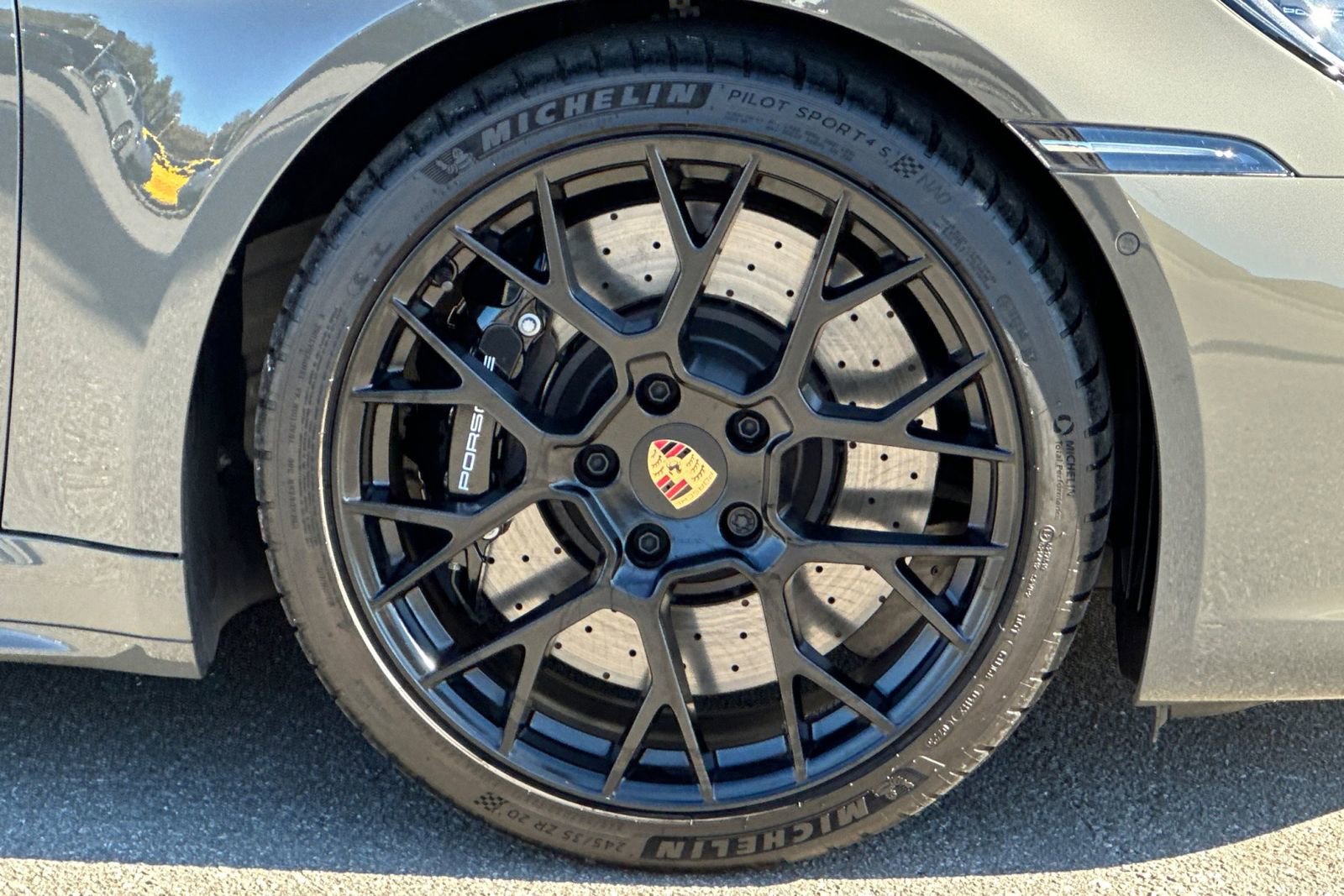 Used 2023 Porsche 911 Targa 4 GTS image 42