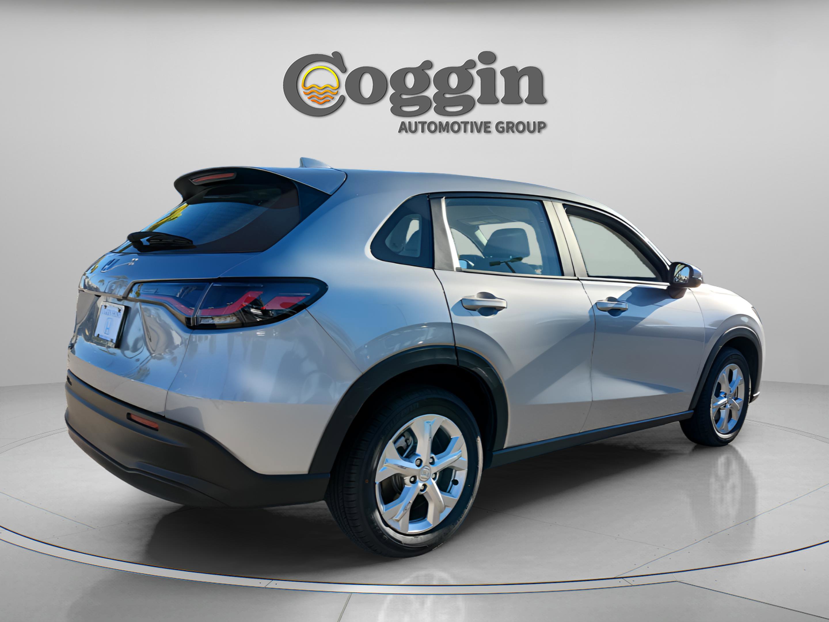 Certified 2023 Honda HR-V LX image 5