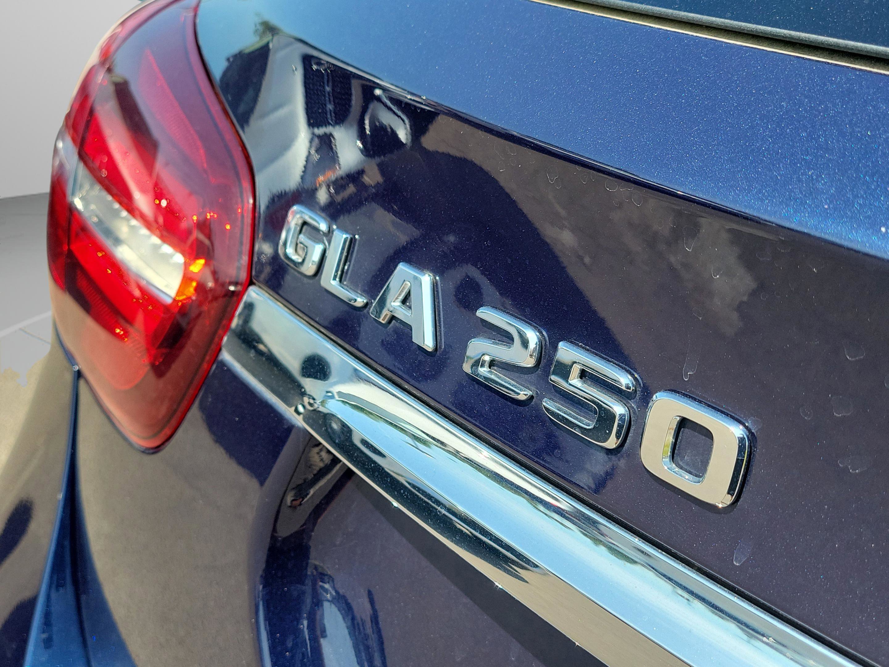 Certified 2019 Mercedes-Benz GLA 250 image 30