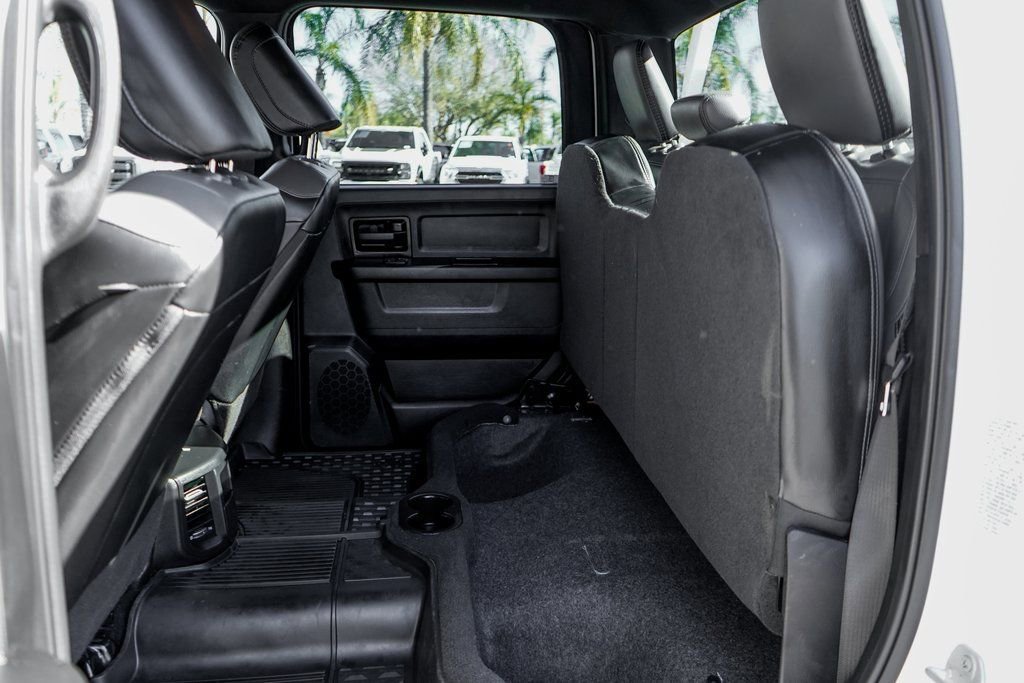 Used 2024 RAM 2500 Tradesman w/ Chrome Appearance Group image 37