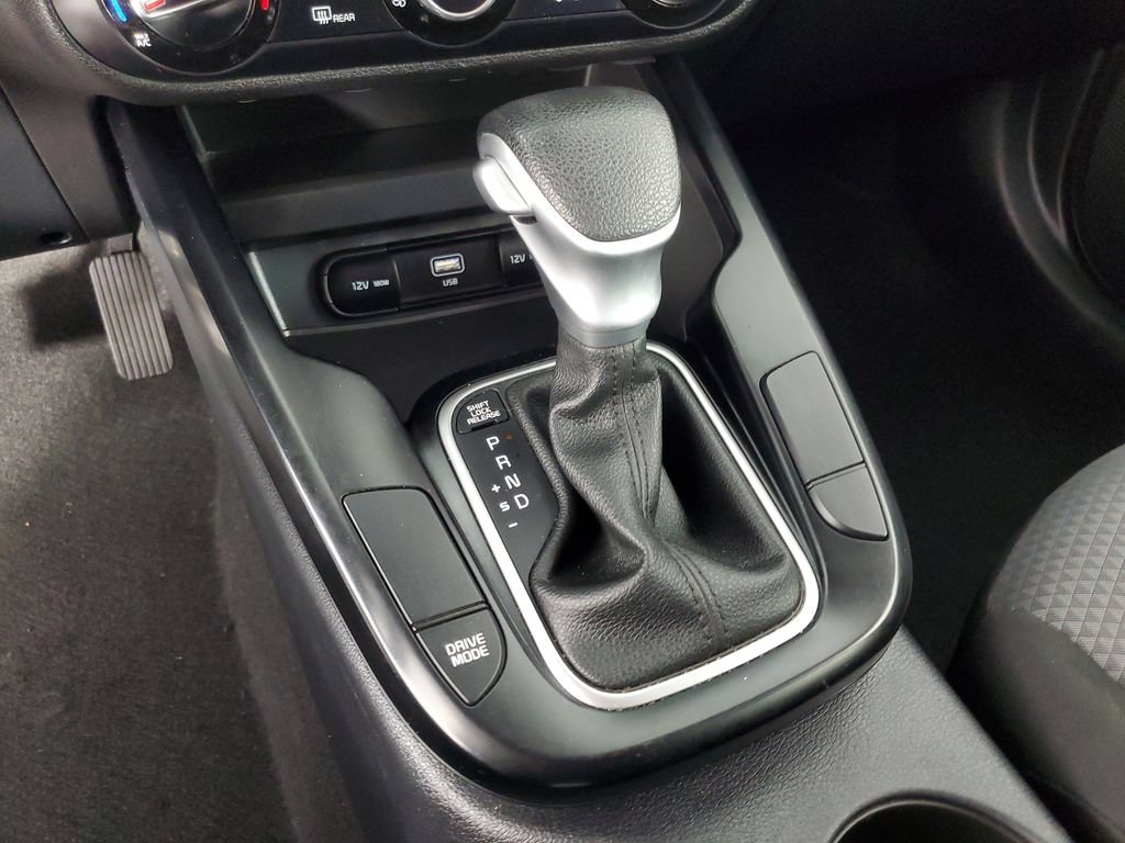 Used 2025 Kia Soul LX FWD image 17