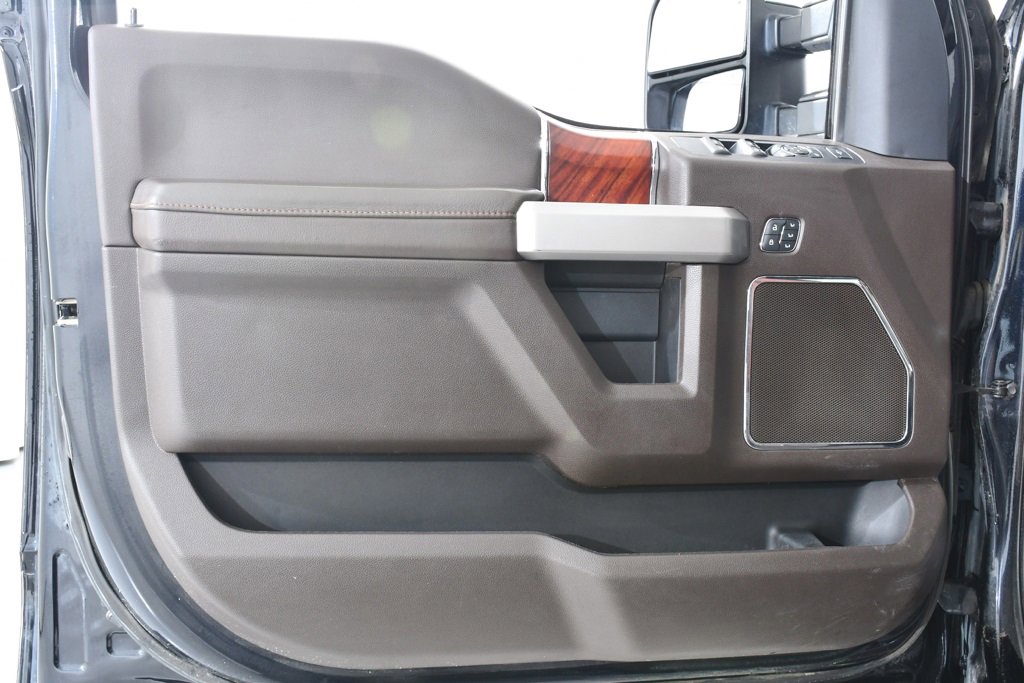 Used 2022 Ford F250 King Ranch w/ Chrome Package image 24