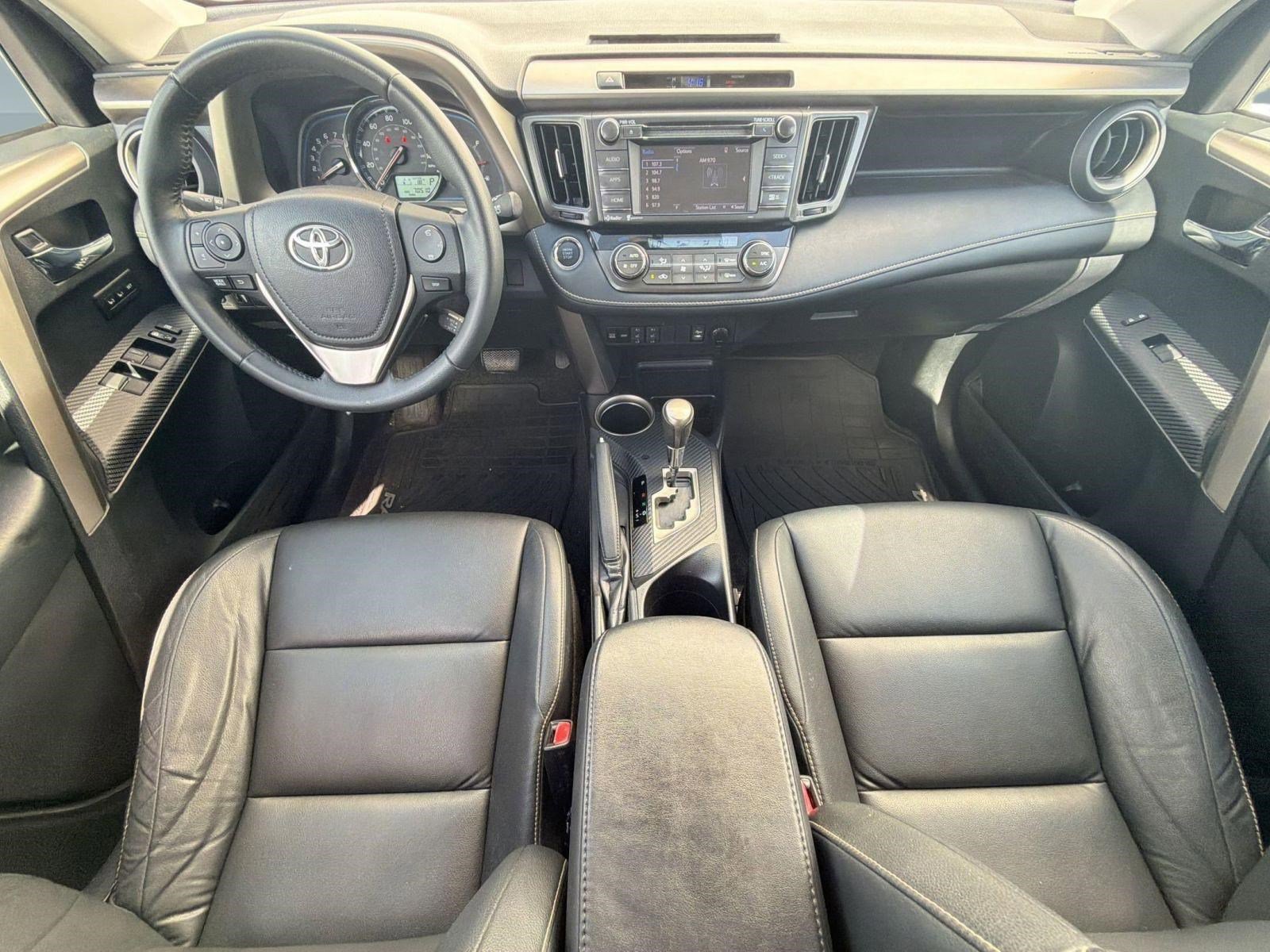 Used 2015 Toyota RAV4 Limited image 16