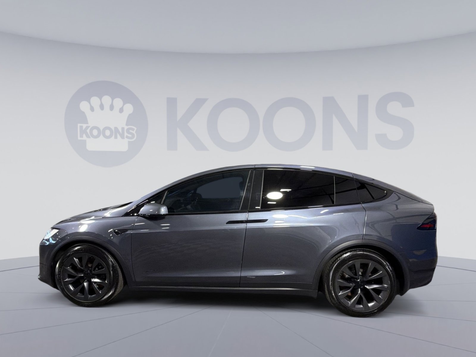 Used 2023 Tesla Model X image 2