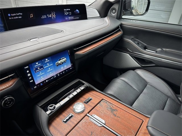 New 2025 Lincoln Navigator Black Label image 39