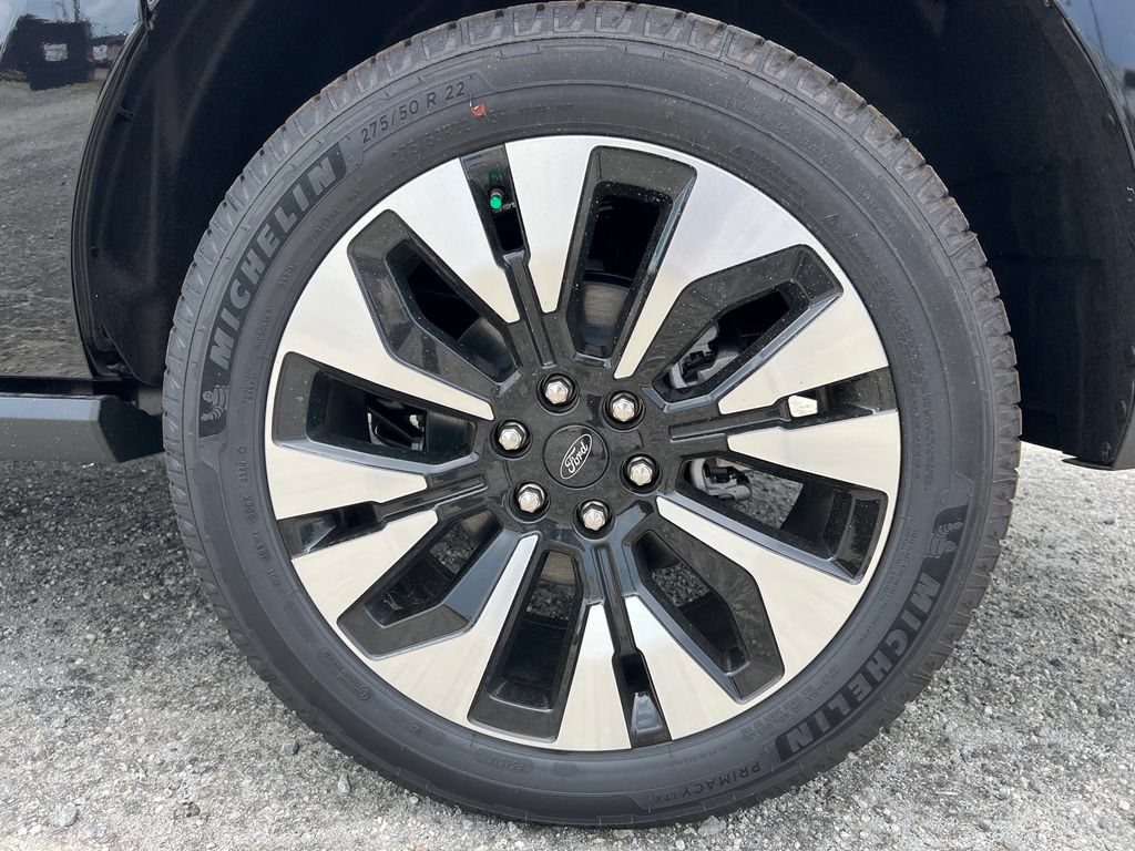 New 2026 Ford Expedition Max Platinum w/ Driver's Package AWD/4WD image 24