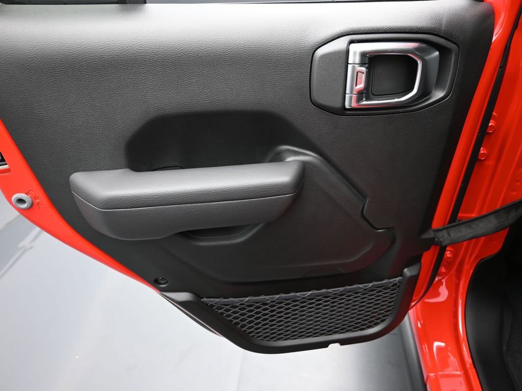 New 2025 Jeep Wrangler Unlimited Rubicon w/ Safety Group image 12