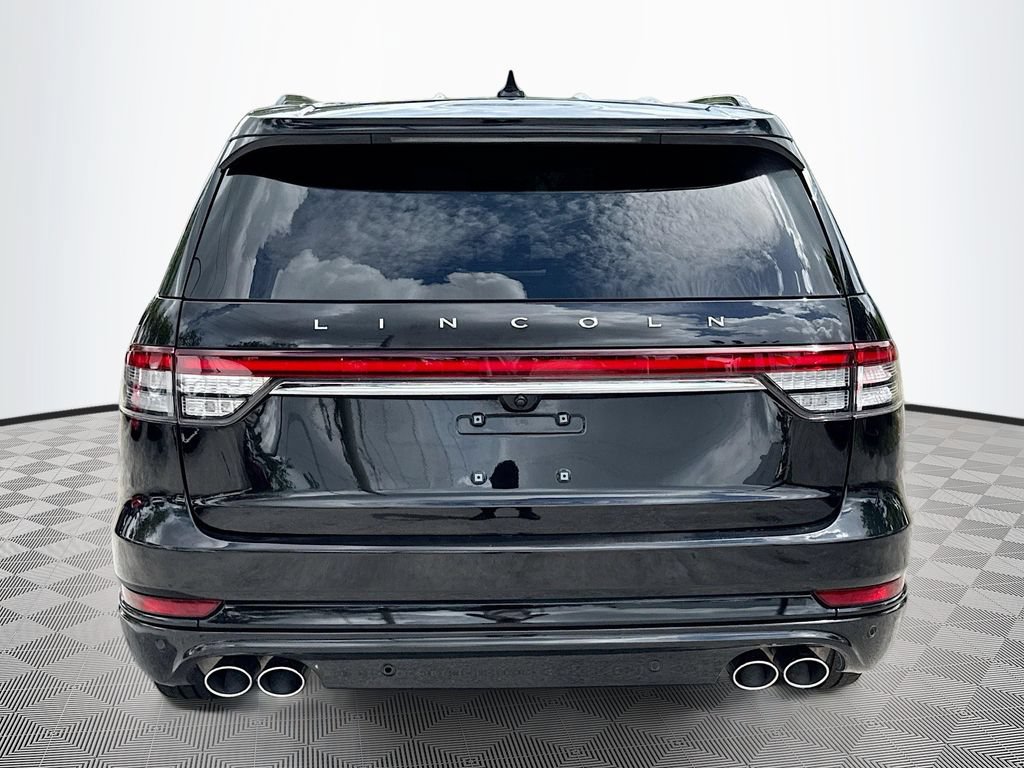 Used 2024 Lincoln Aviator Reserve w/ Equipment Group 201A RWD image 7