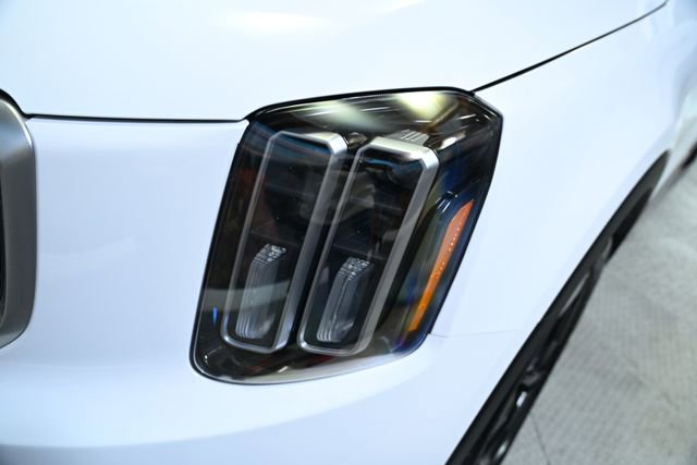 Used 2025 Kia Telluride EX w/ EX Captain's Chair Package image 13
