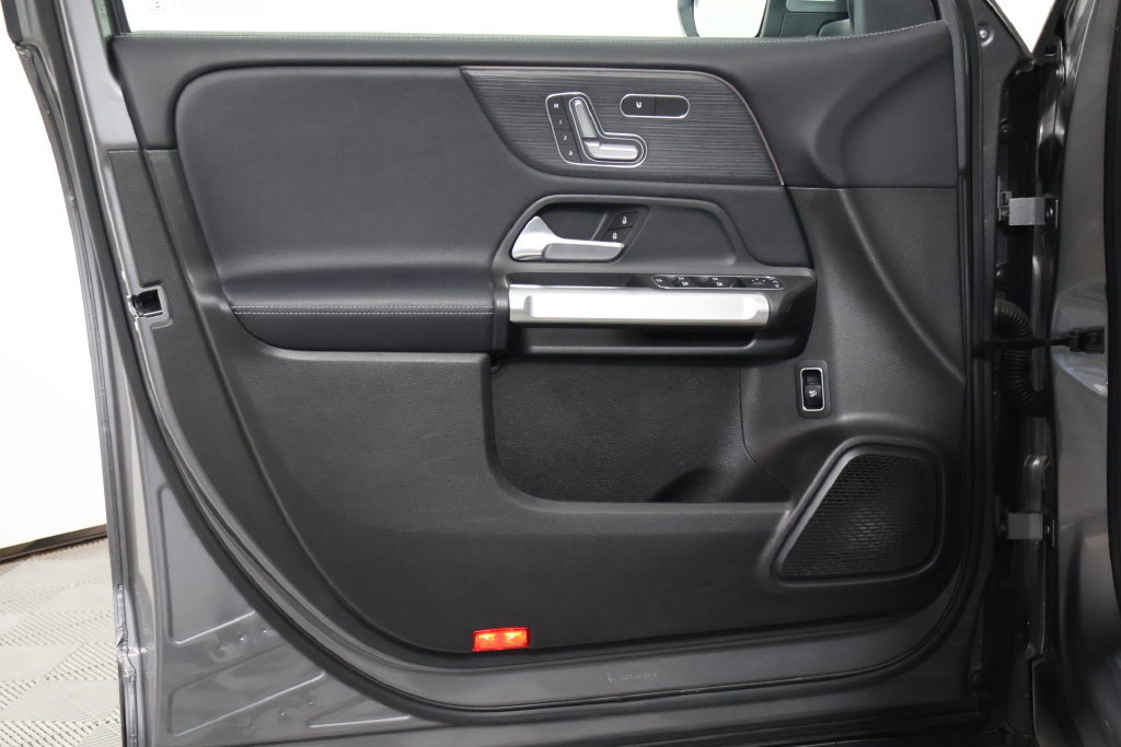 Certified 2020 Mercedes-Benz GLB 250 4MATIC image 12