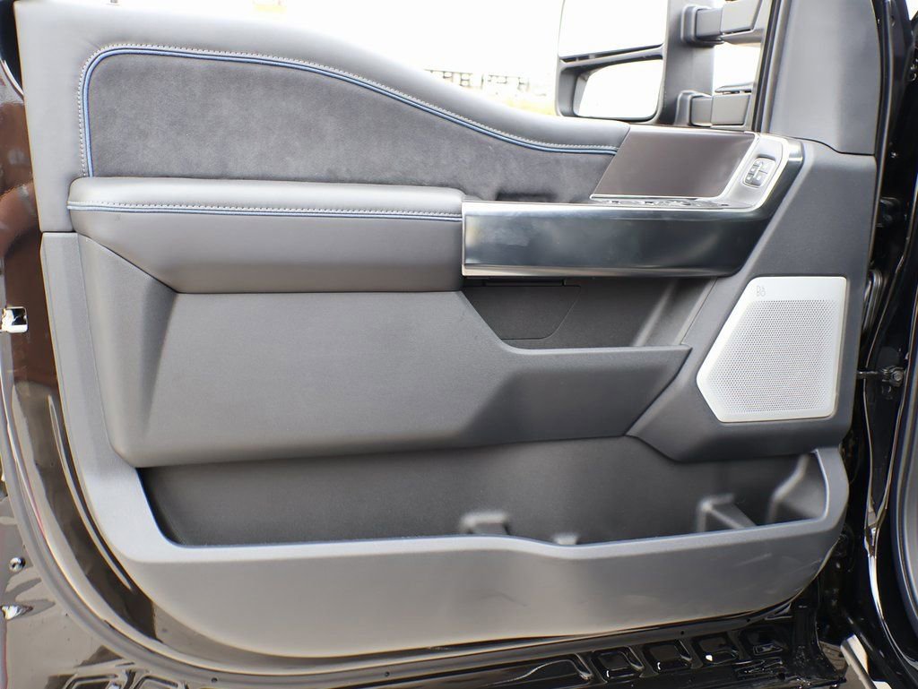 New 2026 Ford F250 Platinum image 21