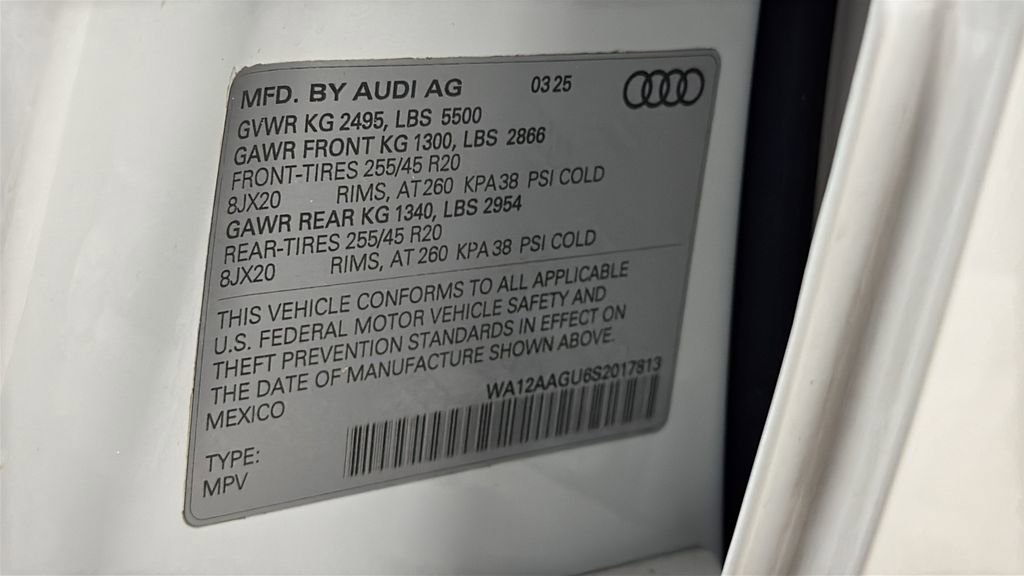 Used 2025 Audi Q5 Premium Plus w/ Premium Plus AWD/4WD image 29