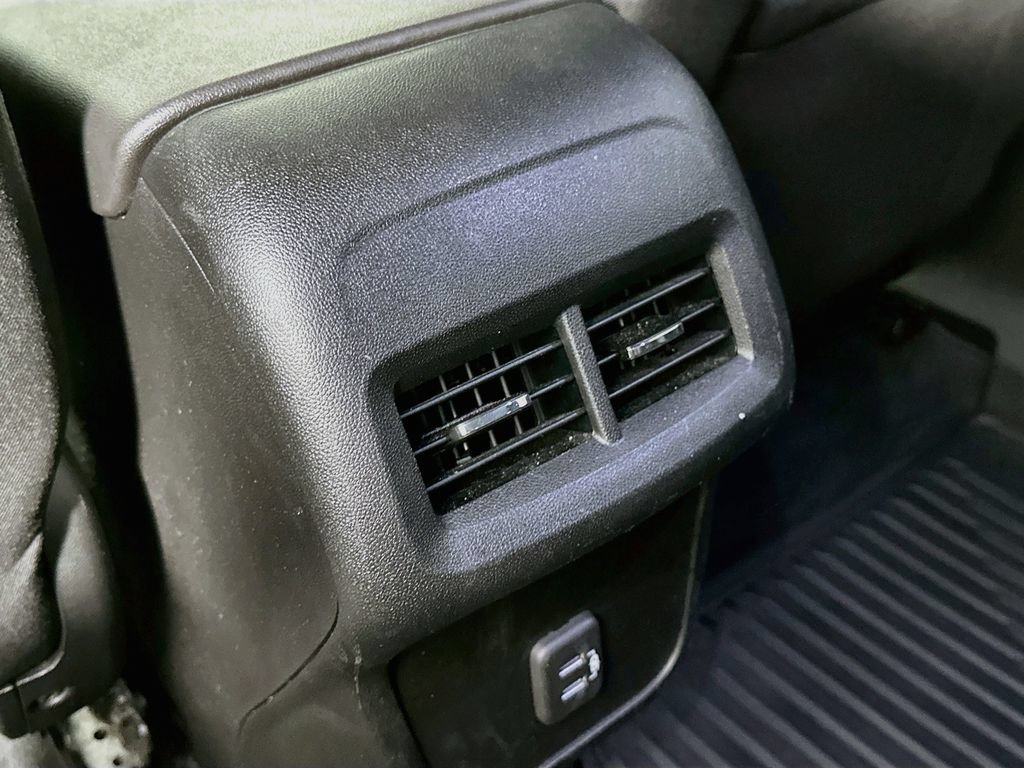 Used 2020 Chevrolet Equinox LT AWD/4WD image 32