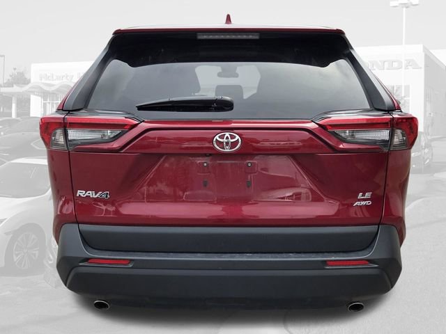 Used 2025 Toyota RAV4 LE AWD/4WD image 4