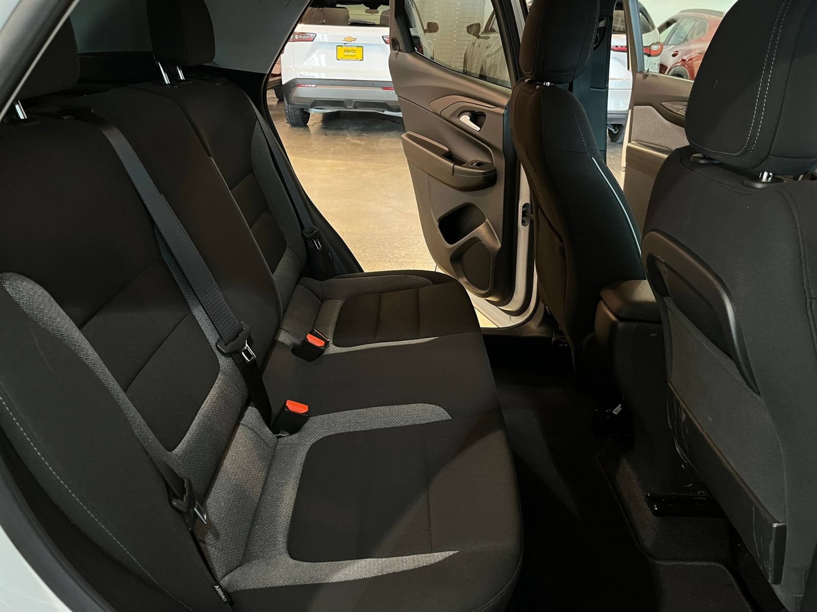 Used 2025 Chevrolet TrailBlazer LT FWD image 36