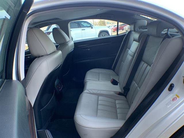 Used 2016 Lexus ES 350 image 23