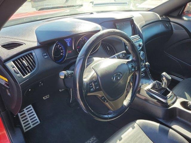 Used 2013 Hyundai Genesis 3.8 image 17