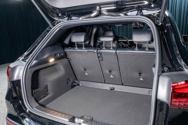 Certified 2025 Mercedes-Benz GLA 250 image 8