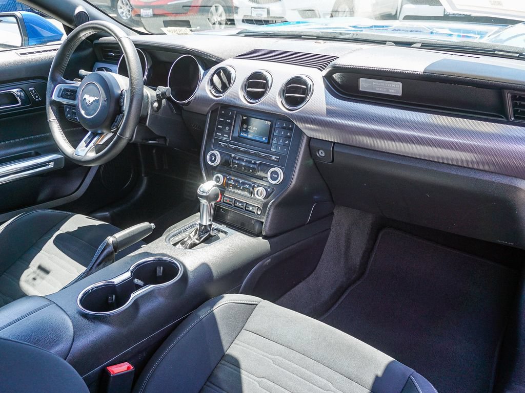 Used 2017 Ford Mustang GT RWD image 15