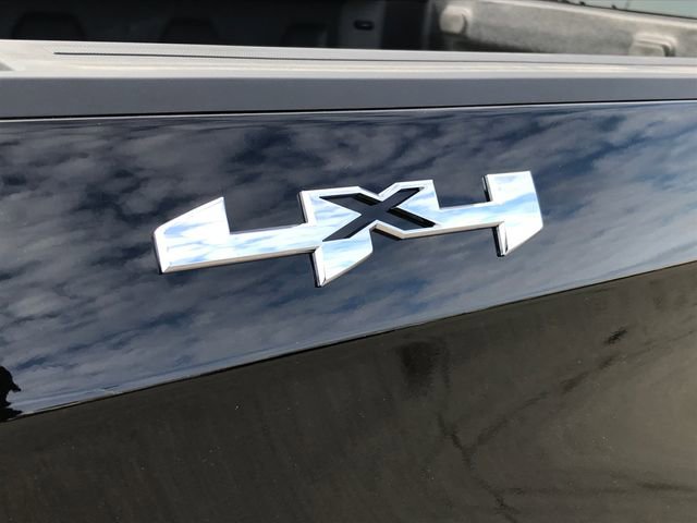 Used 2025 GMC Sierra 1500 Elevation image 5