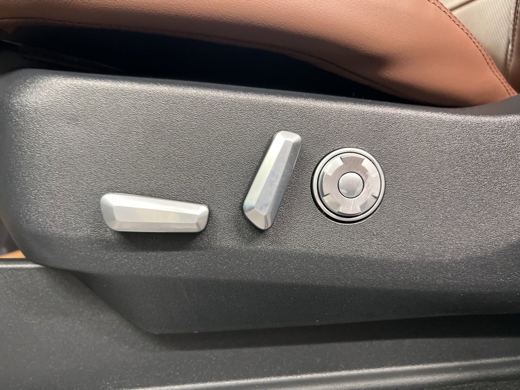 New 2026 Lincoln Navigator Reserve image 30