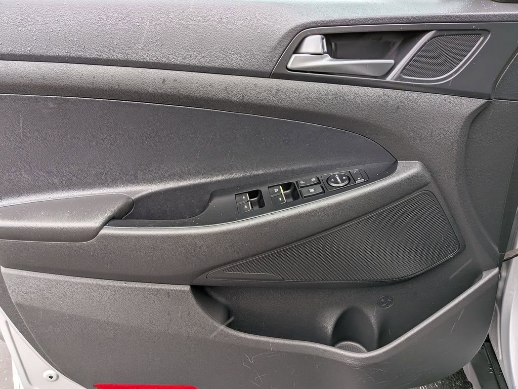 Used 2016 Hyundai Tucson Limited w/ Option Group 03 image 9