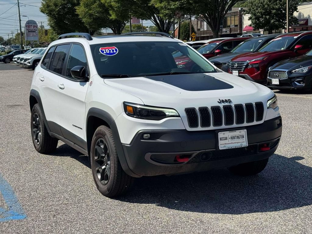 Used 2022 Jeep Cherokee Trailhawk w/ Sun, Sound & Nav Group AWD/4WD image 4