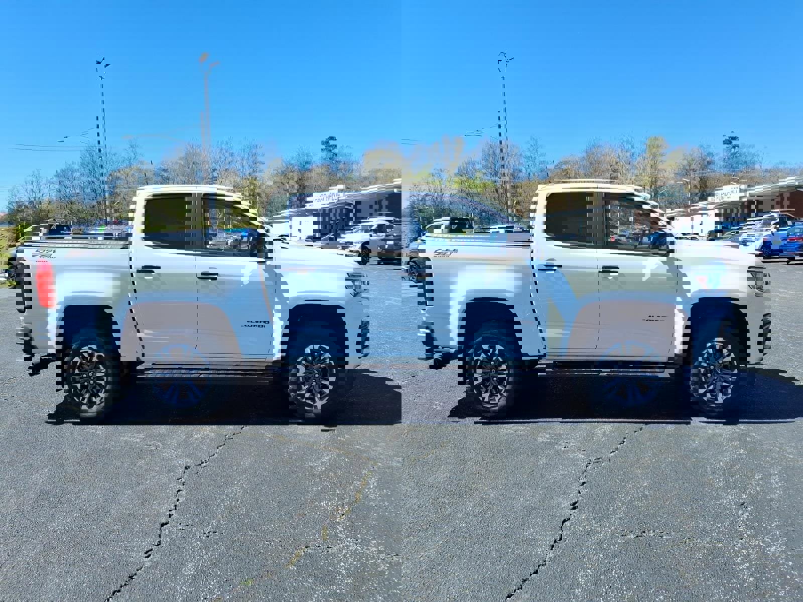 Used 2022 Chevrolet Colorado Z71 image 10