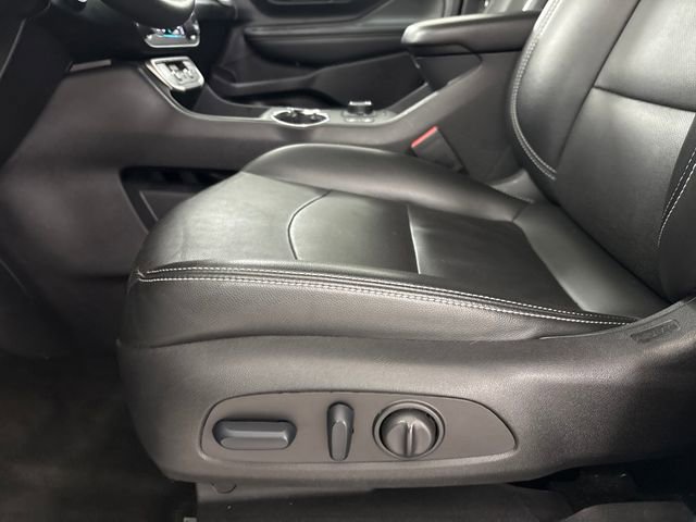 Used 2024 GMC Terrain SLT image 11