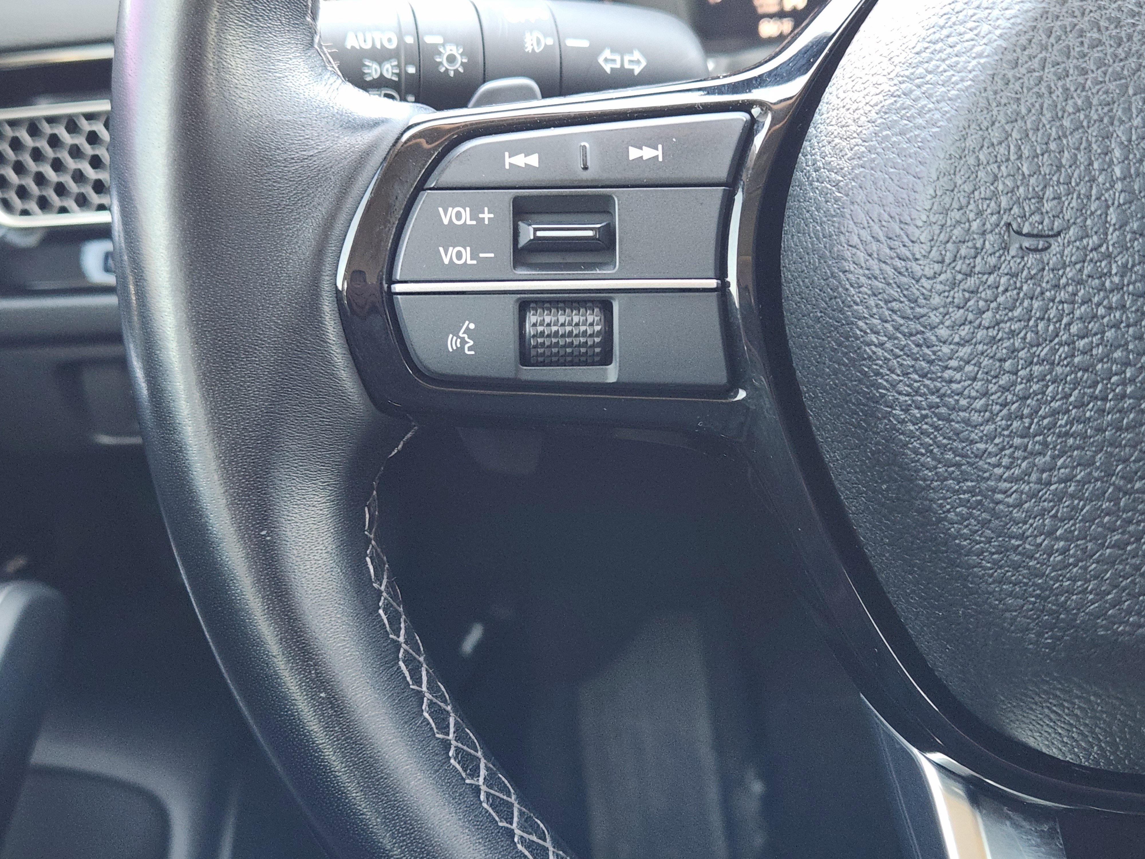 Certified 2023 Honda Civic Touring image 29