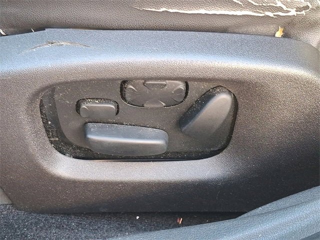 Used 2014 Lincoln MKS AWD w/ Equipment Group 201A image 27